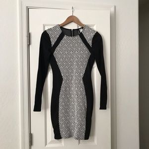 Divided H&M black & white long sleeve dress